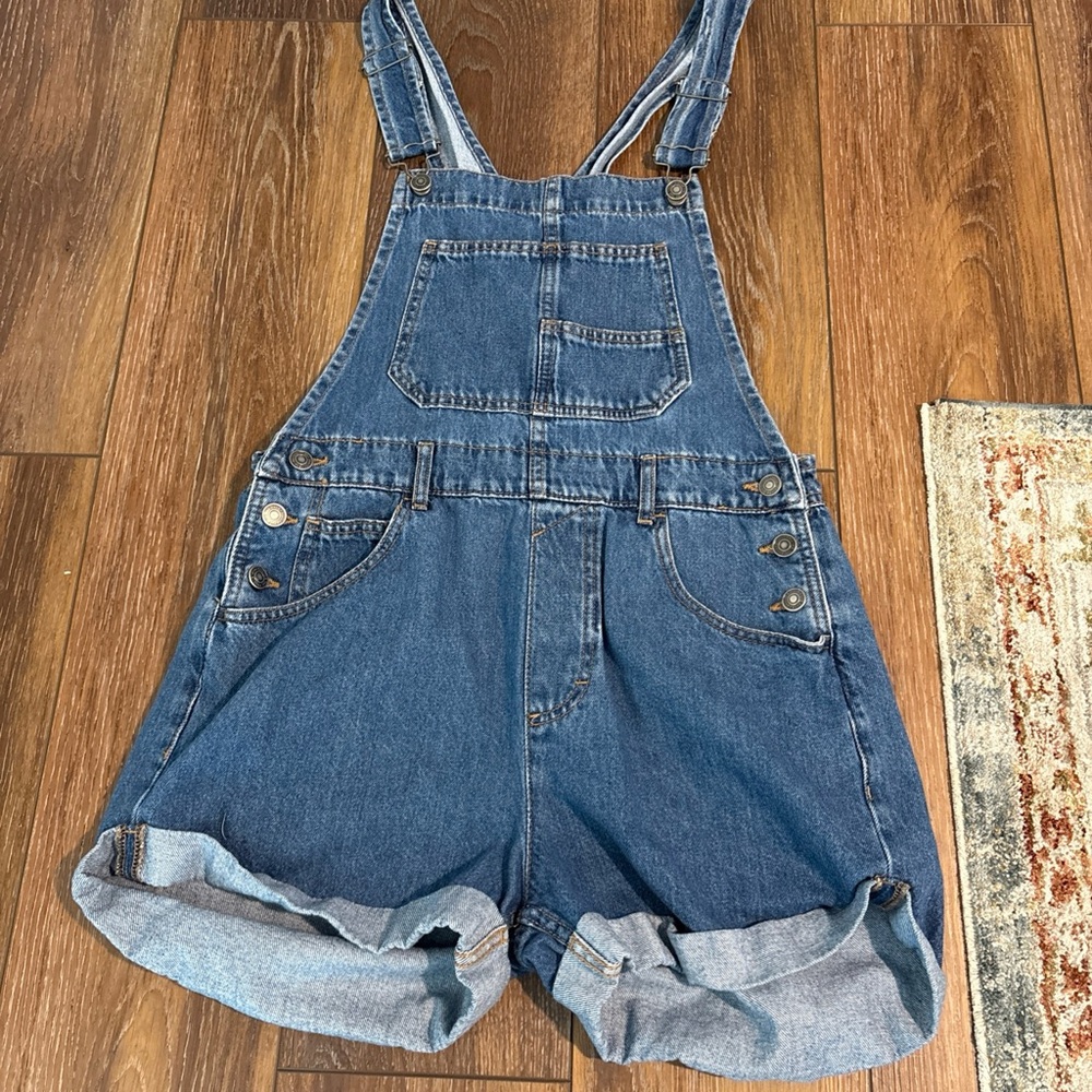 Free People Denim Overalls Shorts Ziggy style shorts
